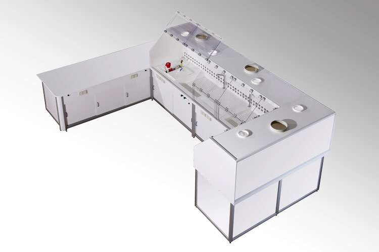 Cermap Chaudronnerie plastique, aménagement de la boratoire de chimie